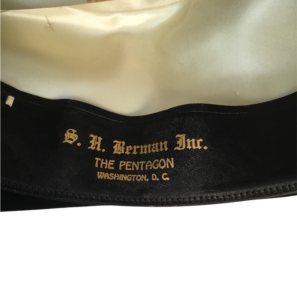 Vintage Dobbs Fifth Avenue Fedora - Picture 10 of 11